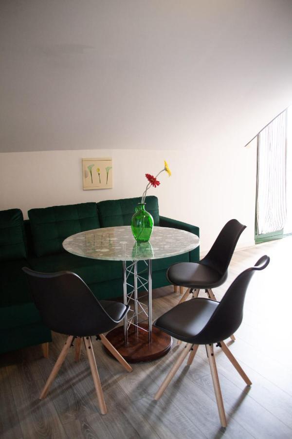 Amber In The Centar Apartment Kastela Exterior photo